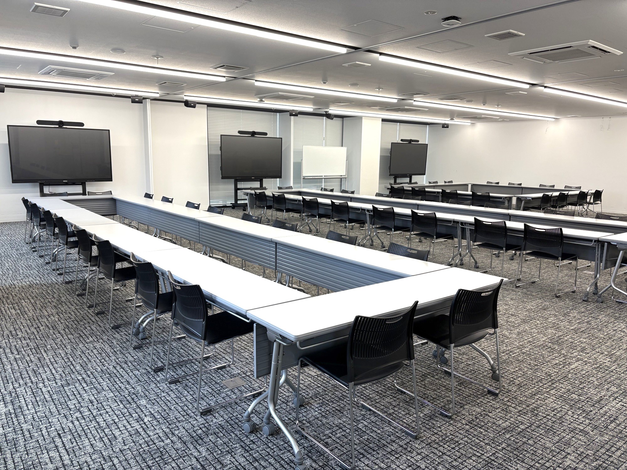 会議室A+B+C 浦和ガーデンビル